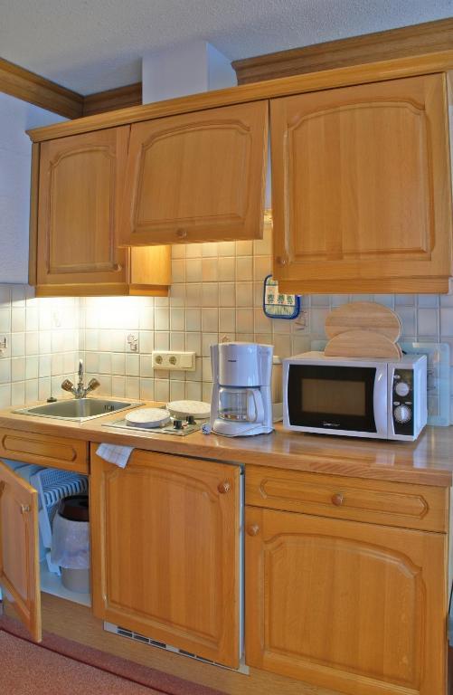 Gaestehaus Resi Jerzens Rum bild